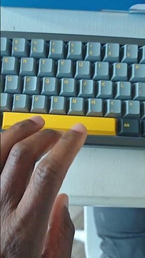 Epomaker EK68: Compact, Customizable Mechanical Keyboard