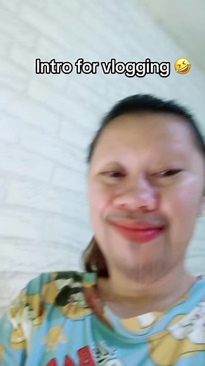 Funny Intro Ideas for Your Vlogging Journey