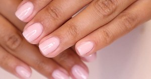 How to Do DIY Dip Powder Nails at Home - Easy Beginner Tutorial