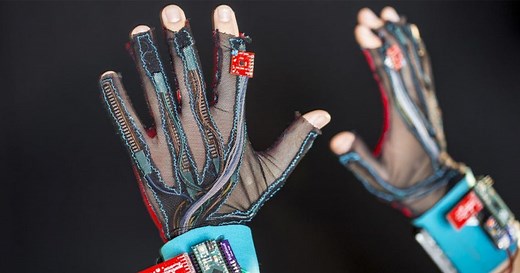 University Students Designed Gloves That Translate Sign Language Into Speech