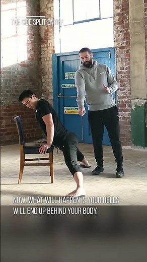 Improve your splits to improve your one-arm handstand!