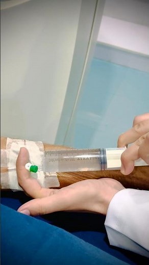 "Mastering Manual IV Contrast Injection: A Comprehensive Guide for Medical Professionals"