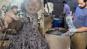 Showcasing the Strength of Factory-Made Metal Chains