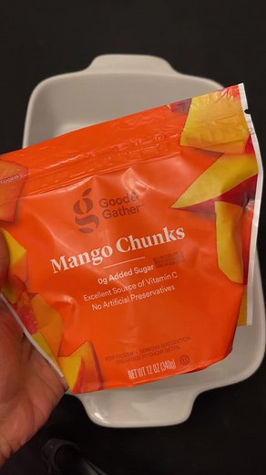 Delicious Mango Raspberry Dump Cake Recipe