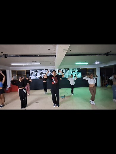 LOCKING DANCE HIP HOP 👉🏾✊🏾 #locking #hiphop #point #lock