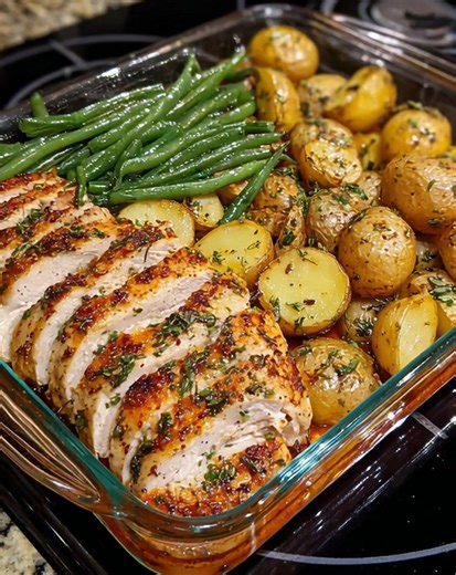 26K views · 56 reactions |  Herb-Roasted Chicken with Baby Potatoes & Green Beans 凜 Prep Time: 15 minutes Cook Time: 35 minutes Servings: 3 Calories: ~550 kcal per serving  Ingredients: 2 chicken breasts  | Funny quotes, pictures and sayings | Facebook