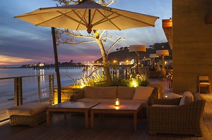 Best Waterfront Restaurants in L.A. for a Bite by the Ocean