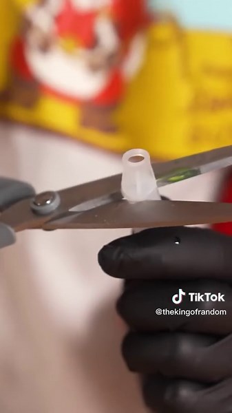 Understanding Glow Sticks: The Science Behind the Brightness