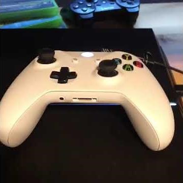 How to connect a Xbox One controller to a PS4 with USB