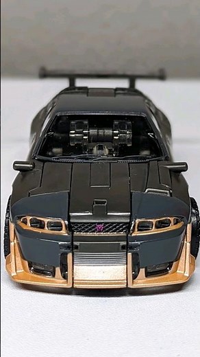 Transformers that transform into a Nissan Skyline GTR R33! Nightbird appears in the Studio Series...