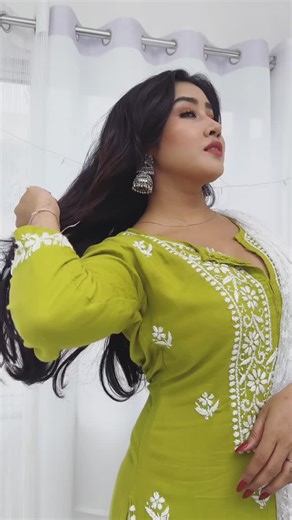 Sofia Ansari on Instagram: "#grwmreels 🫶🏻"