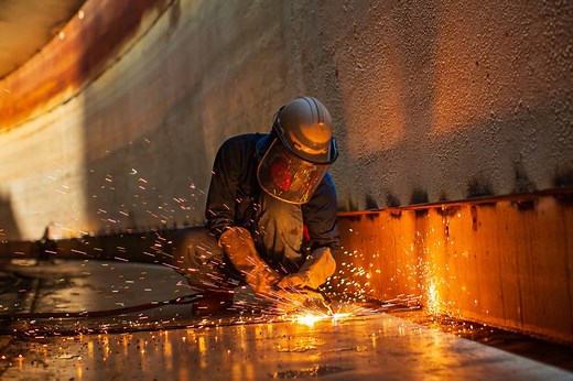 Plasma Cutting Eye Protection Guide: Safest Options