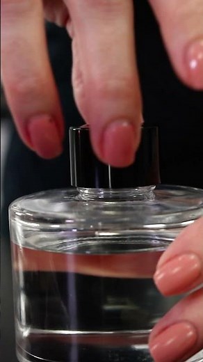 Simple & Strong Smelling Reed Diffuser (Essential Oil)