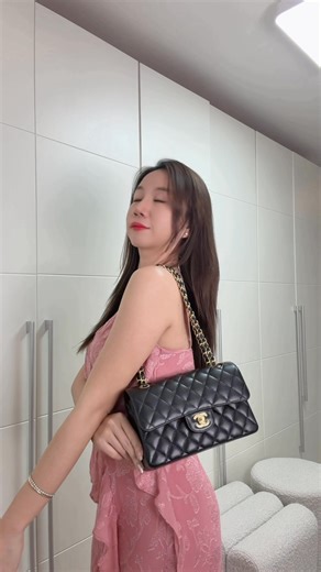 18 reactions | What a score: Df Small, like new. #taken | DP Luxury | Facebook