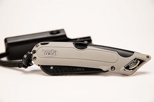 Easy Cut 4000 Safety Knife Auto Retractable
