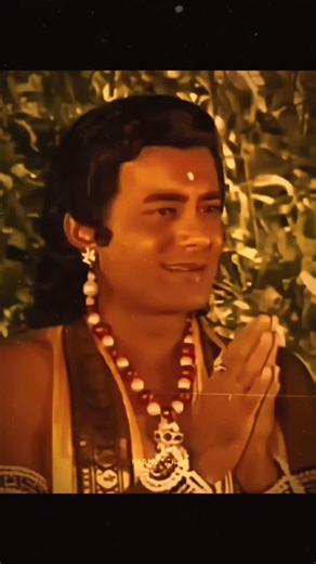 🌺 𝐑𝐚𝐝𝐡𝐞 𝐑𝐚𝐝𝐡𝐞 🌺 on Instagram: "在日本，研究人员正利用智能人行道将日常活动转化为清洁能源⚡。这些道路内嵌特殊的压电材料，可以从行人的脚步中收集动能。当人们行走、奔跑或跳跃时，路面会轻微变形，从而产生机械压力。压电晶体将这种压力转化为电能🔋。这些能量可用于照亮路灯、为公共显示屏供电，甚至监测行人流量。 这种技术不仅减少了能源浪费，还展示了未来城市的无限可能🌏。在东京、京都等城市的试验区，人们的每一步都在为绿色地球贡献力量💚。 科技让生活更环保，也让每一个脚步更有意义✨ #日本 #科技 #创新 #可持续 #绿色能源 #未来城市 #环保 #知识 #事实 #推荐 #你知道吗 #技术 #实验 #热门"