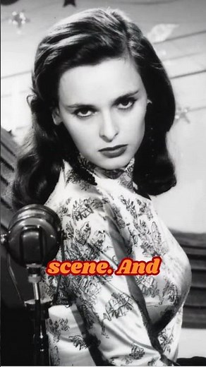 The Art of What's Missing: The Haunting Style of Michelangelo Antonioni! #cinephile #italiancinema