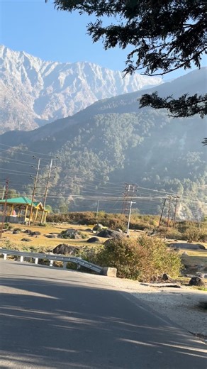 KARERILAKE & TRIUNDTREK on Instagram: "Great Wall of Dhauladhar 📍 DM or call us for queries and Tour Package Bookings @kareri_hikers & 8219257443 🏔Bookings Open 🔹Batches: Nov 15th 2023 - March 15th 2024 🔹Fix Departure From Delhi to Delhi 🔷Mcleodganj Triund 5999/- 4 Nights 3 Days 🔷Triund Trek Mcleodganj to Mcleodganj 999/-1N/2D 🔷Bir Dharamshala Dalhousie 5Nights 6 Days ₹9999/- 🔷Kasol Kheerganga 3 Days 4 Nights ₹ 5999/- 🔷Chopta Tungnath 3 Days 4 Nights ₹5999/- 🔷Bir Barot ₹ 8999/- 🔹Cost 