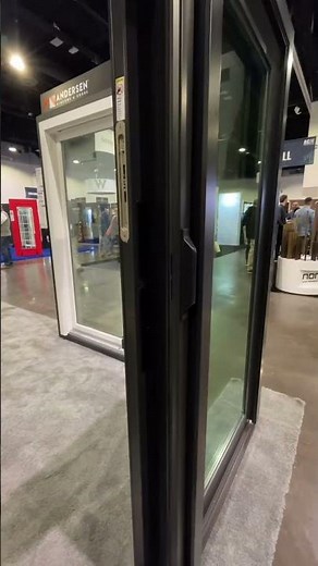 Who else is loving the look of our our new retractable screens for Andersen patio doors?! 😍🙌