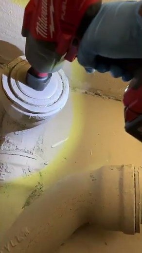 How to remove cleanout plugs? PlugTwista by Toolceptions