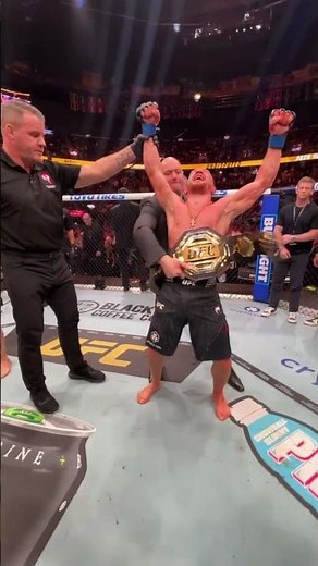 Petr Yan defeats Merab Dvalishvili 🚨 #ufc323