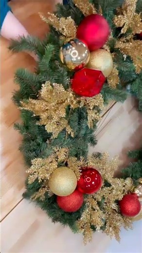 Make the Ultimate Fancy Christmas Wreath with Hobby Lobby #hobbylobby #makingchristmas