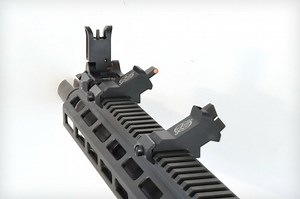 10 Best AR-15 Optic & Sight Options Right Now - RifleShooter