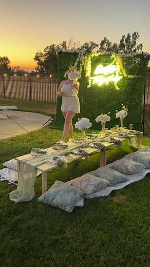 JesssFam (@jesssfamofficial) - A quarter of a century and 11 grandkids later… Help me set up a surprise DIY Pinterest-inspired outdoor picnic party courtesy of @efavormart for having everything we needed! 🙌🏻 #eFavormartpartner #blendedfamily #25yearanniversary