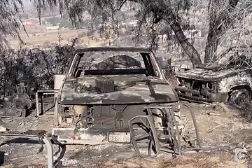 Wildfire in Southern California Forces Thousands From Their Homes