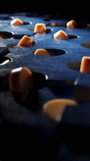 Looped animation using MoGraph in Cinema4D and RedShift | September 2025 #c4d #cinema4d