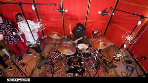 10K views · 1K reactions | One thing we're aware of? The talent of our students. Watch a clip of them taking on "What I Am" by Edie Brickell and New Bohemians below and watch the full cover here: https://rocki.ng/2SsUZ4o LIKE our page for more student covers and to keep up to date with our performance-based music education programs. | School of Rock | Facebook