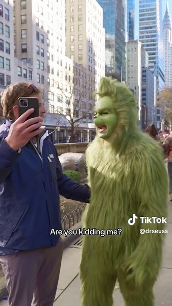 I hate paparazzi 🙄 And people wonder why I hate everything. | Paparazzi