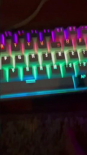 How do you change your RGB color on your red dragon keyboard