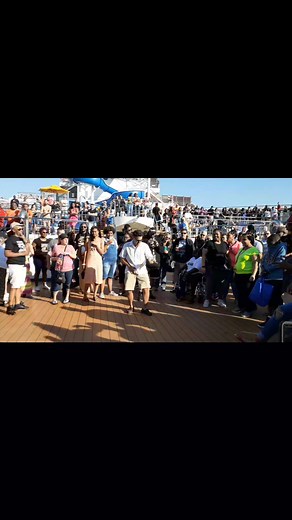 The party start with the Carnival Drink Package. Fun for everyone. Cruising With Carnival. | Carnival Cruise Line Miami Blog