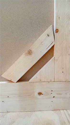 The Easiest Way to Cut a Perfect 45° Angle | Satisfying Woodworking Trick #howto #shorts #wood