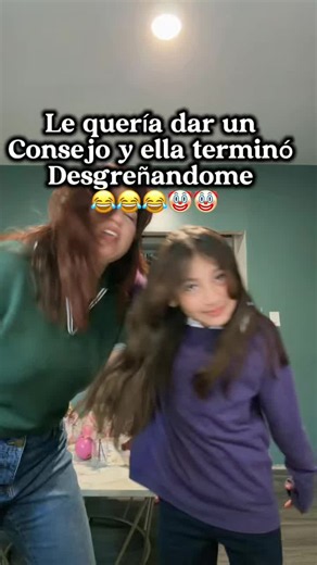 Un lunes cualquiera a las 7 am en esta casa 😂😂 cuando menos descubrí que si se sabe defender 😂😂😂🤡🤡 #madreehija #consejos #mamalife #peinado #escuela @✨EmiliOficial ✨ @Rx Vandame
