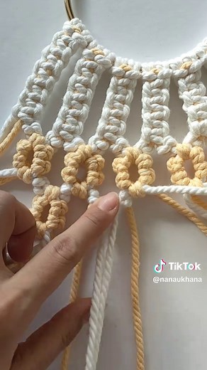 Full tutorial YouTube: Nana Ukhana #macramebag #macrametutorial #macrame #macramelove #macrameart #macrameartist #macrameknots #macrameknot #diymacrame #macrametutorials #macramee #DIY #diymacrame