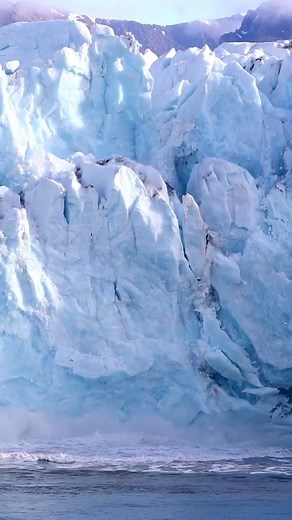 Svalbard Glacier Calving Video