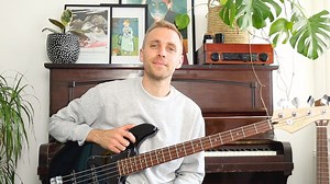 Bass Guitar Lessons: The Complete Beginners Guide | Marc Barnacle | Skillshare