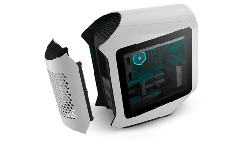 遂に体感したナマNew Alienware Aurora R13。それはひたすら芸術的なデスクトップPCだった