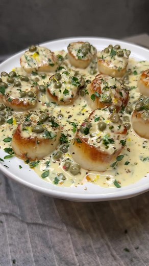 Creamy Seared Scallops Recipe with Lemon Butter Caper Sauce