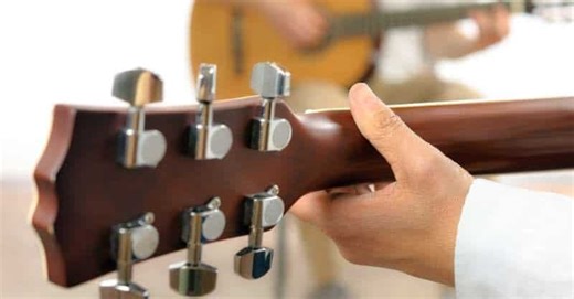 Do Guitar Hand Exercisers Work? If So, How? [With Examples] - Music Industry How To