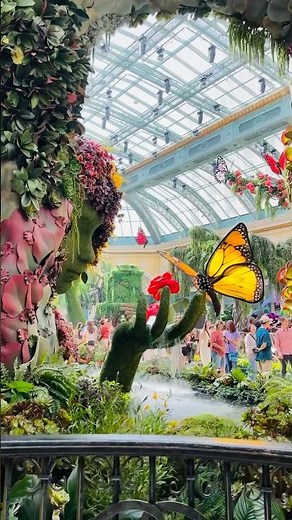 Bellagio Conservatory & Botanical Gardens || Things to do / places to go in Las Vegas