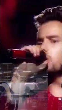 One Direction - Drag Me Down (Official Video)