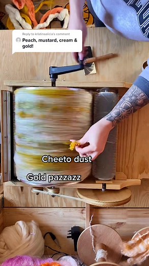 Reply to @kristinaalicia #VeryPJPortraits #SlayItWithGeorge #ASOSChaosToCalm #spinart #spinning #asmrtiktoks #asmrsounds #asmr_tingles #drumcarder #blendingtutorial #artyarn #voiceover #poobs #fibre #artist #artistsoftiktok #yarn #spinning #yarntok #craftymoms #smallbusiness #smallbiz #shopify #trad