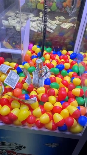 Mystery Egg Claw Machine 🥚 | Carson Claws