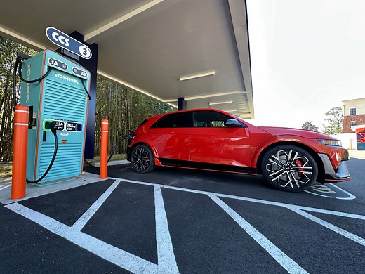 Pros and Cons of Electric Cars