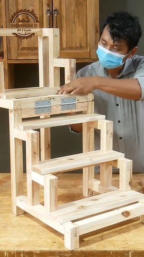 Creating a flexible desk becomes an easy ladder #homedecor #carpentry #interiordesign #tabledecore #homedecore #spacesaving #woodcarving #technique #handmade #diy #woodart #table #furniture #carpenter #design #tabletop #woodcraft #woodwork #ad #woodworker | Woodworking TV