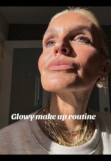 Get your glow on 🔥🔥🔥 Simple everyday make up! #simplemakeup #everydaymakeup #easymakeup #asmrmakeup #effortlessbeauty