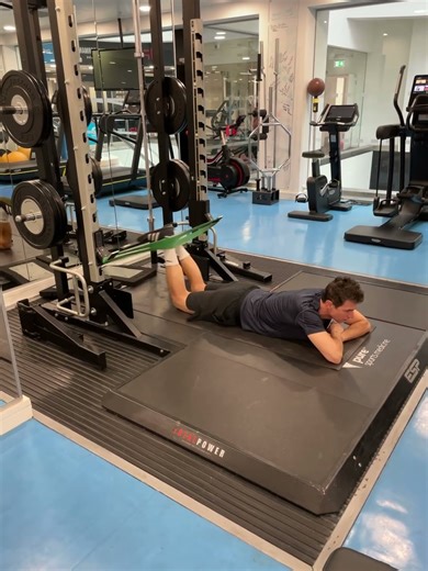 Hamstring tantrum with heavy band resistance